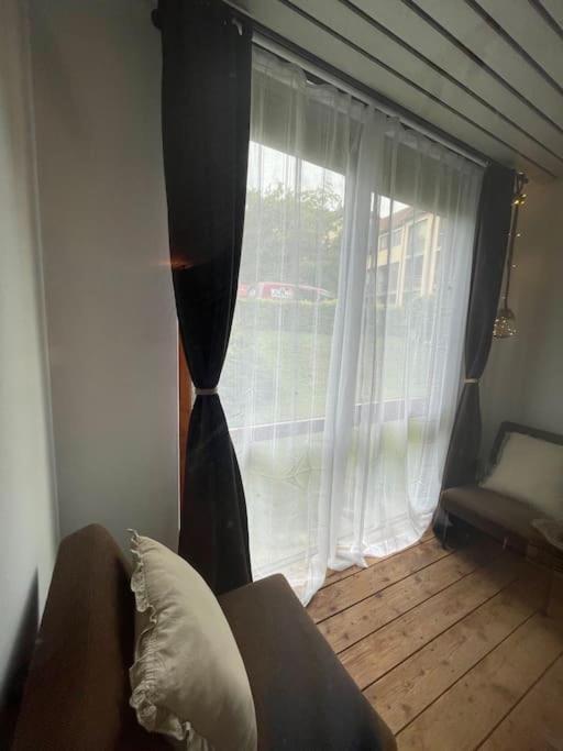 Apartment Mit Kuechenzeile, Stadtnah & Kostenlos Parken Passau Bagian luar foto